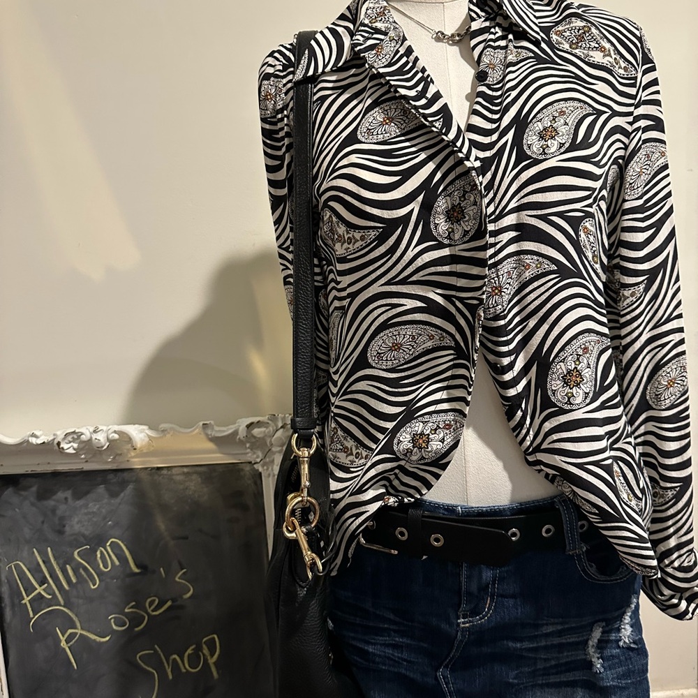 Y2K wiki Black and White Women's Top
